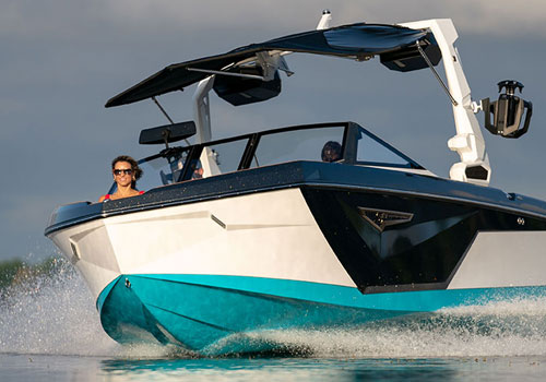 Дизайн днища Super Air Nautique S21 2023